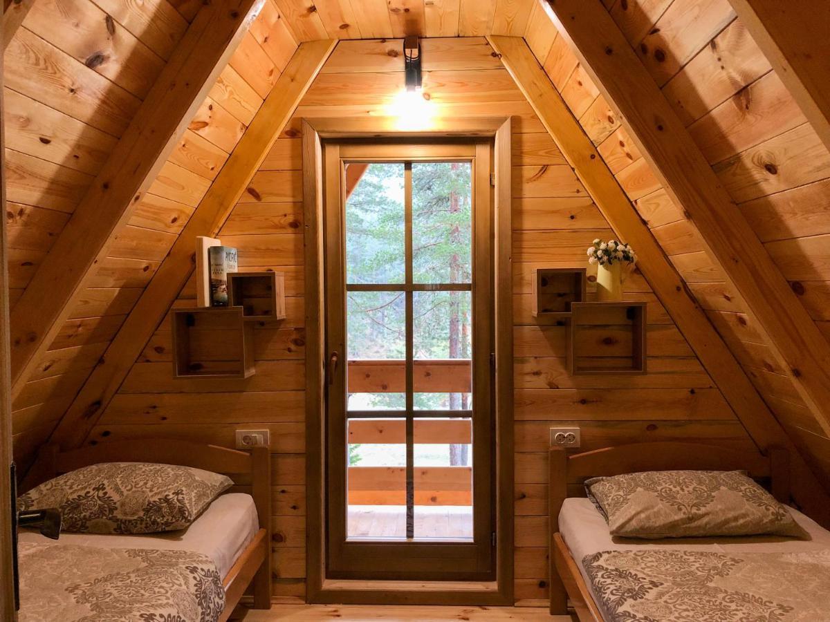 The Pine Forest Cottage 자블야크 외부 사진